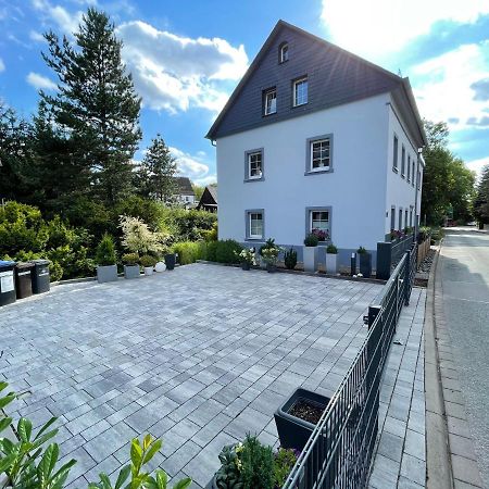 Ferienhaus Villa Adelsberg Mit Dachterrasse In Zentraler Lage Fuer Bis Zu 10 Personen Chemnitz Eksteriør bilde