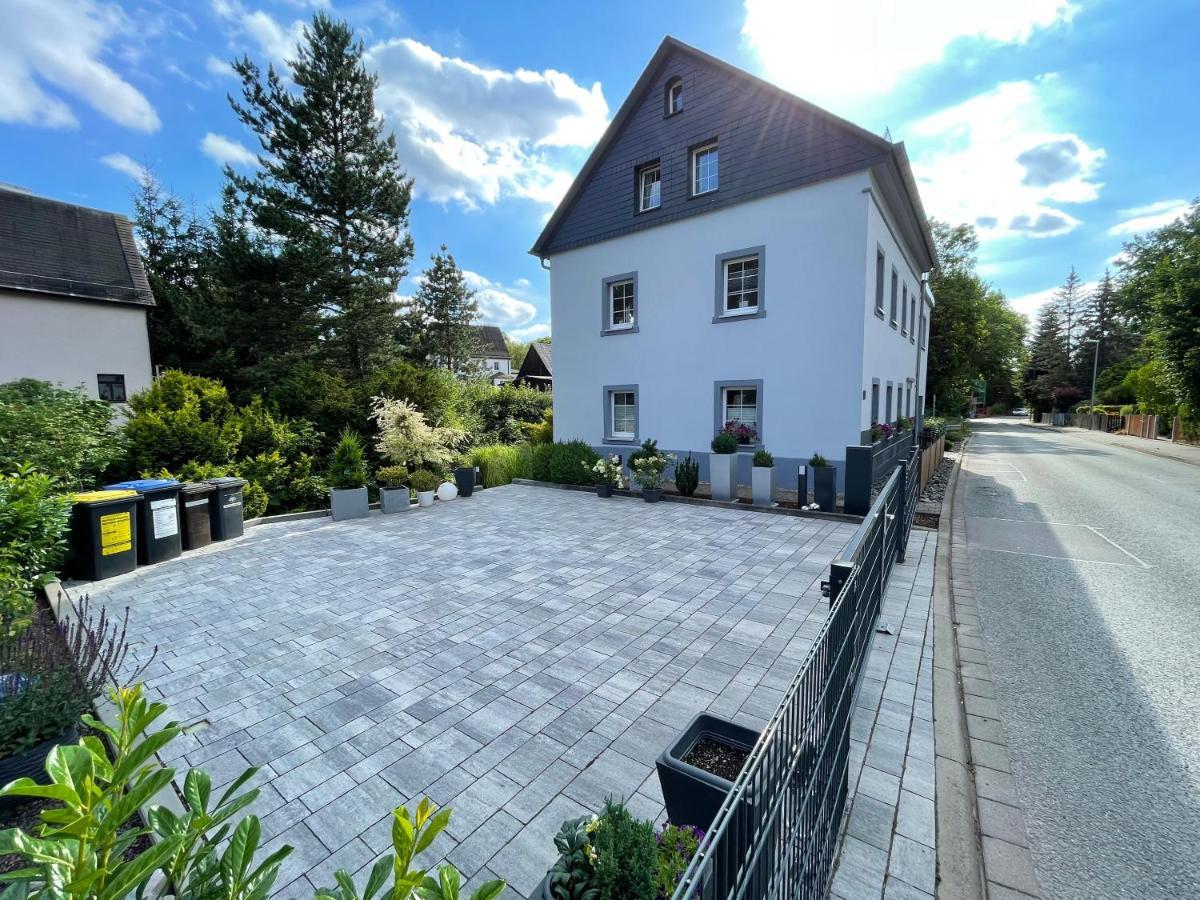 Ferienhaus Villa Adelsberg Mit Dachterrasse In Zentraler Lage Fuer Bis Zu 10 Personen Chemnitz Eksteriør bilde